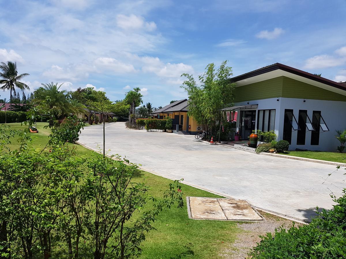 Nicasio Hotel 춤폰 외부 사진